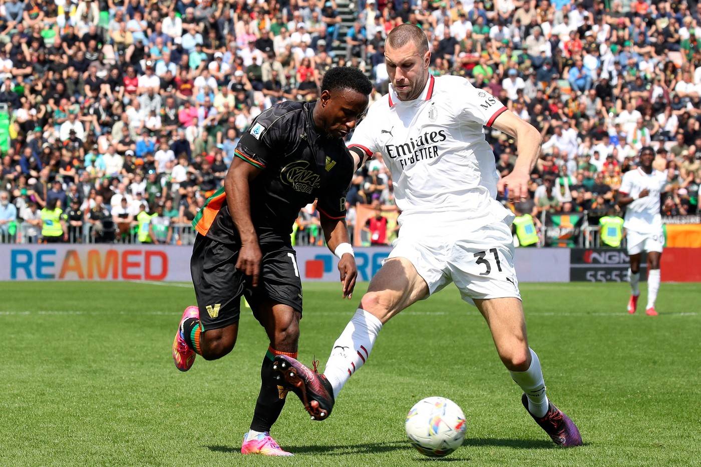  Serija A Milan pobijedio Veneciju bez Luke jovića 