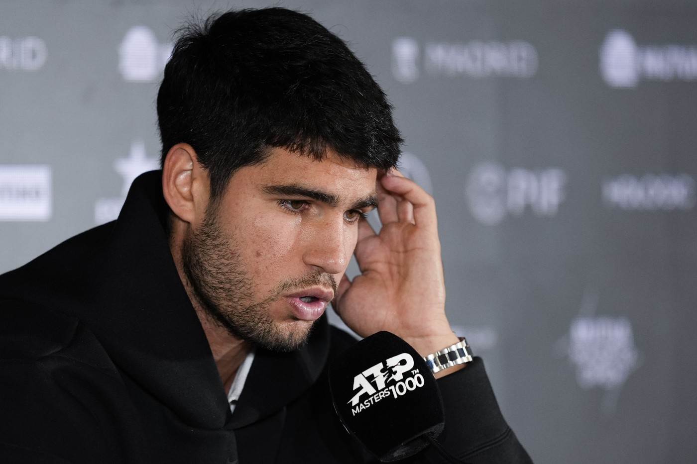  Roberto Bautista Agut o Karlosu Alkarazu 