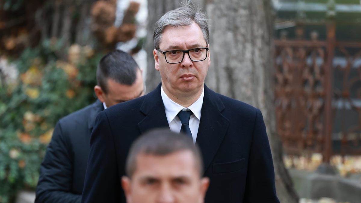  Vučić nastavio let ka Moskvi 