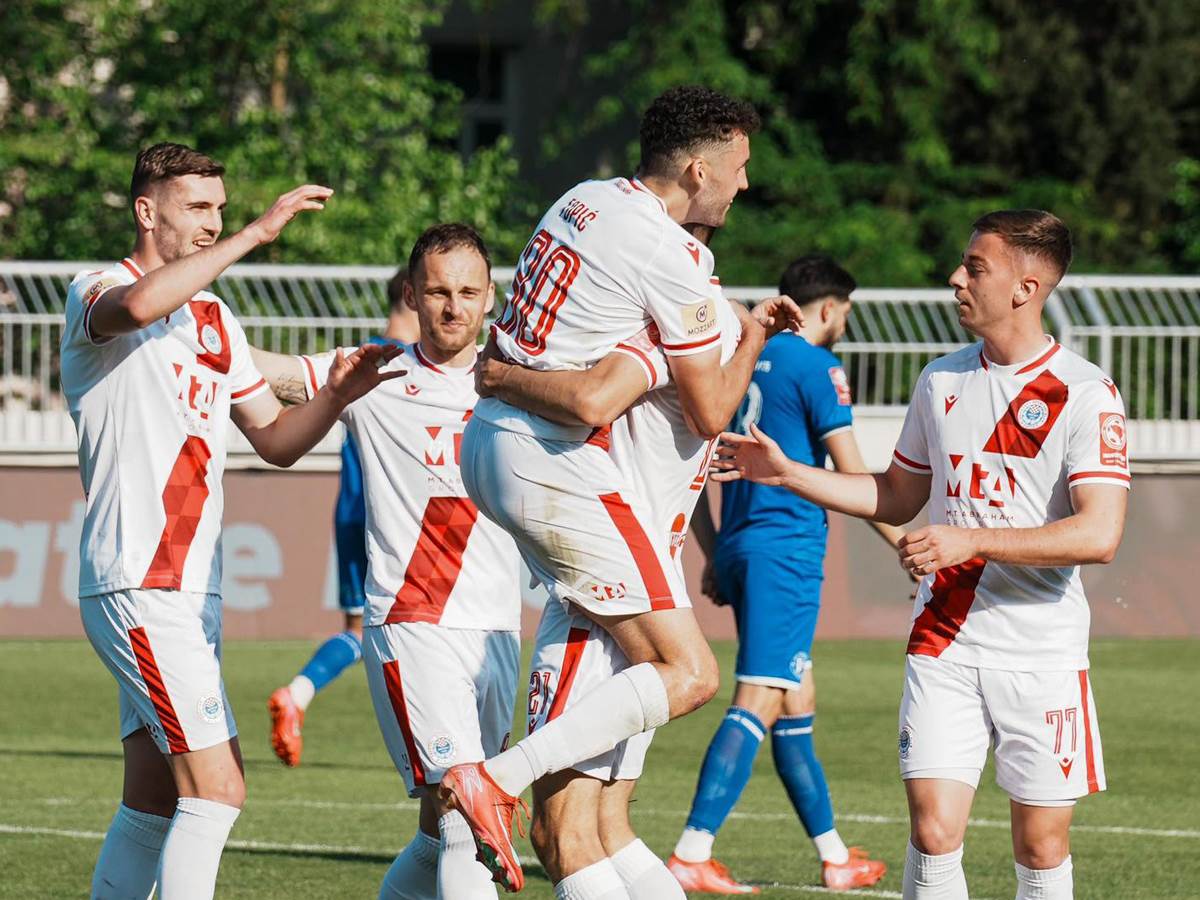  HŠK Zrinjski Mostar 