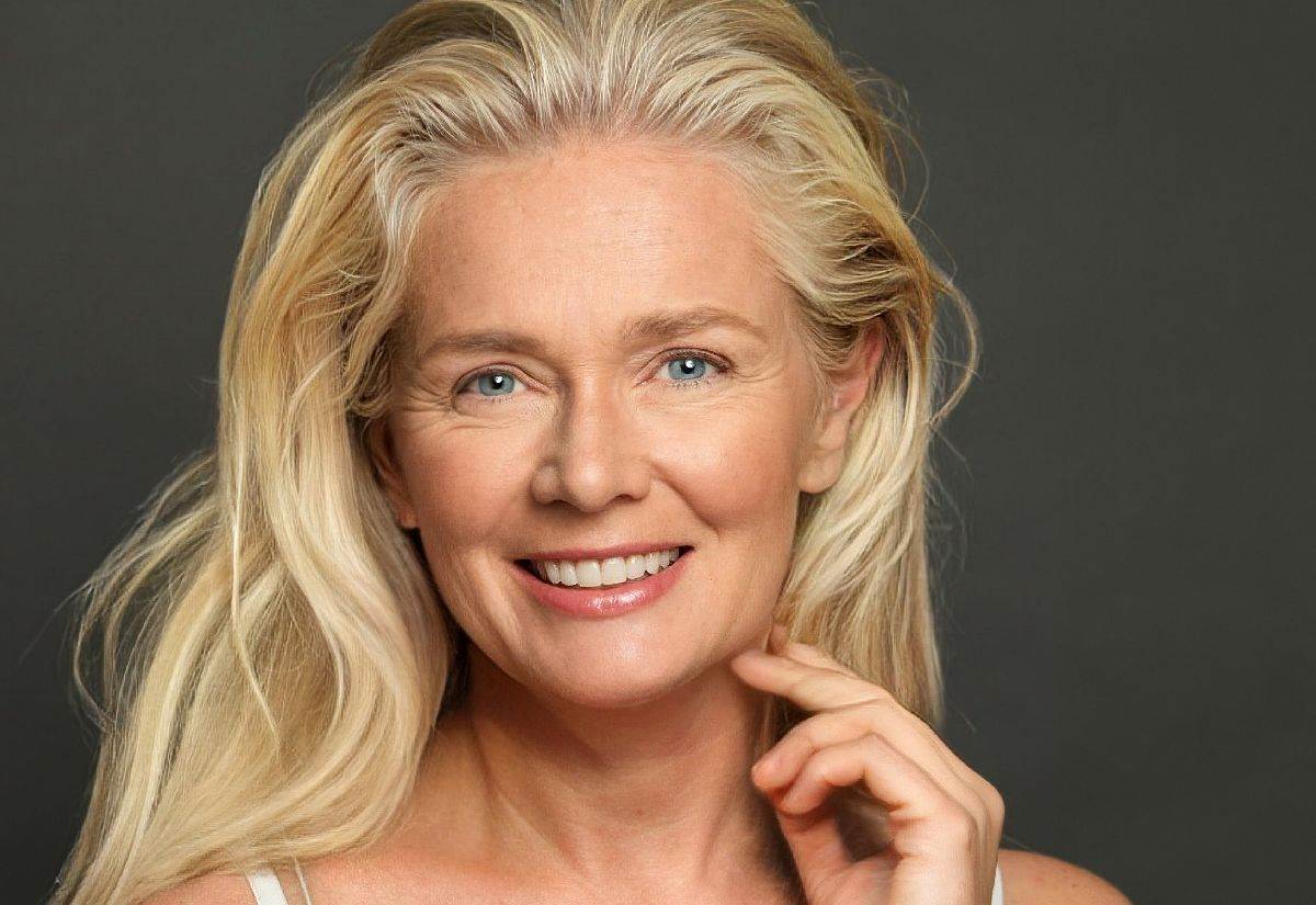  Kako nanijeti bronzer na zreliju kožu 