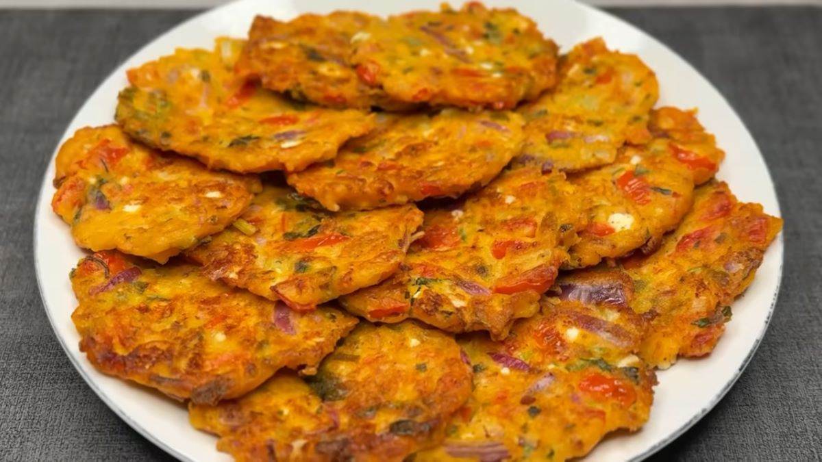 Mediteranski uštipci sa fetom i paradajzom Mediteranski uštipci sa fetom i paradajzom