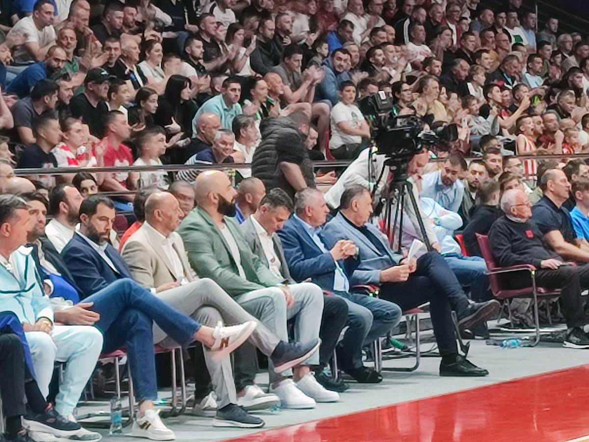  Milorad Dodik na utakmici u Laktašima 