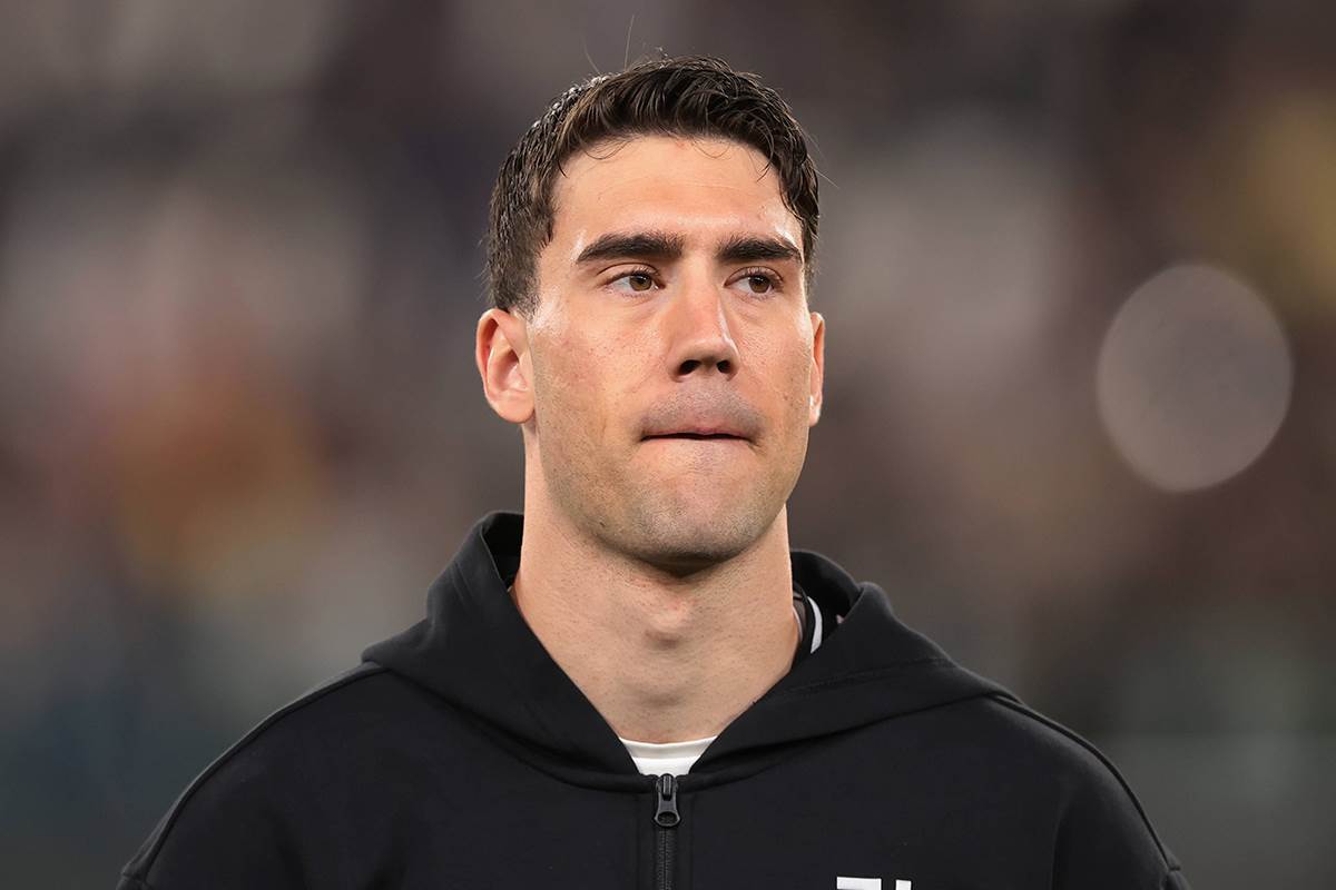  Dušanu Vlahoviću plata pravi problem 