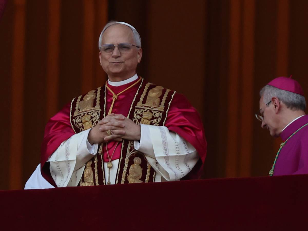  Dezinformacije u vezi sa Papom Lavom 14 