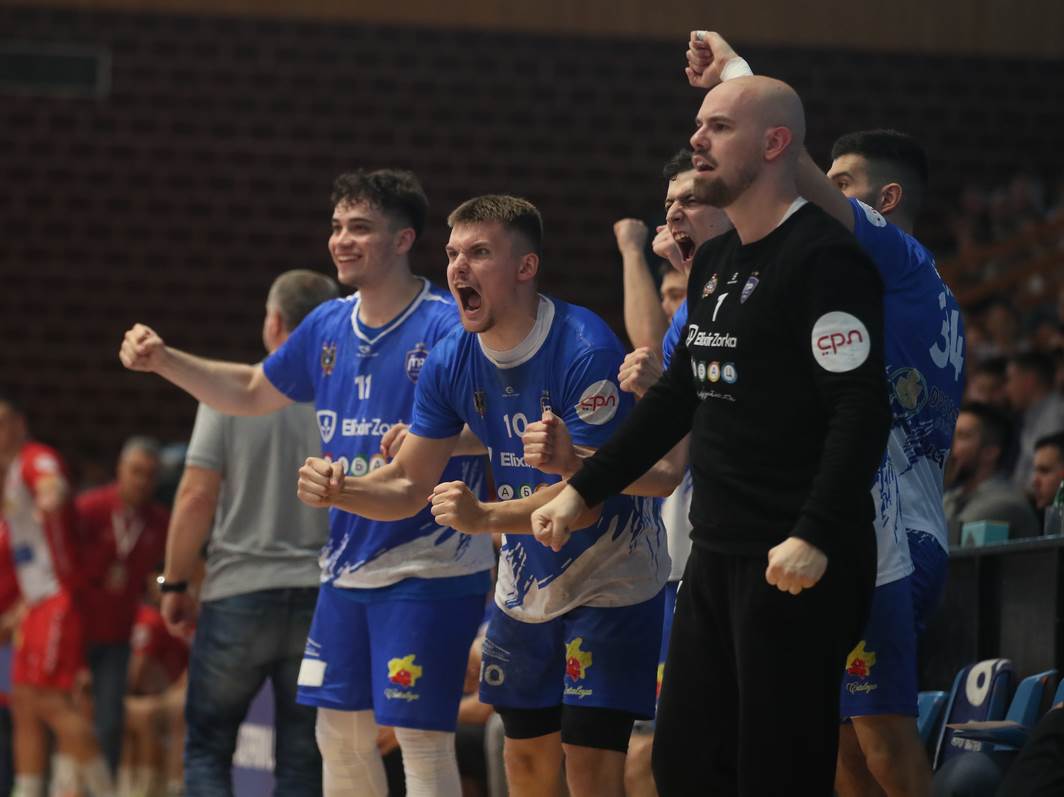 Rukomet plej of Srbija Vojvodina pred ispadanjem Rukomet plej of Srbija Vojvodina pred ispadanjem