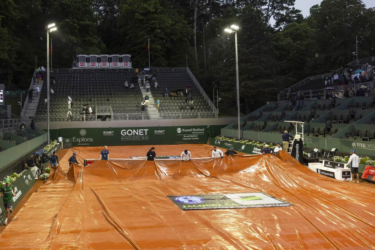  Novak Đoković u Ženevi igra protiv Martona Fučoviča 