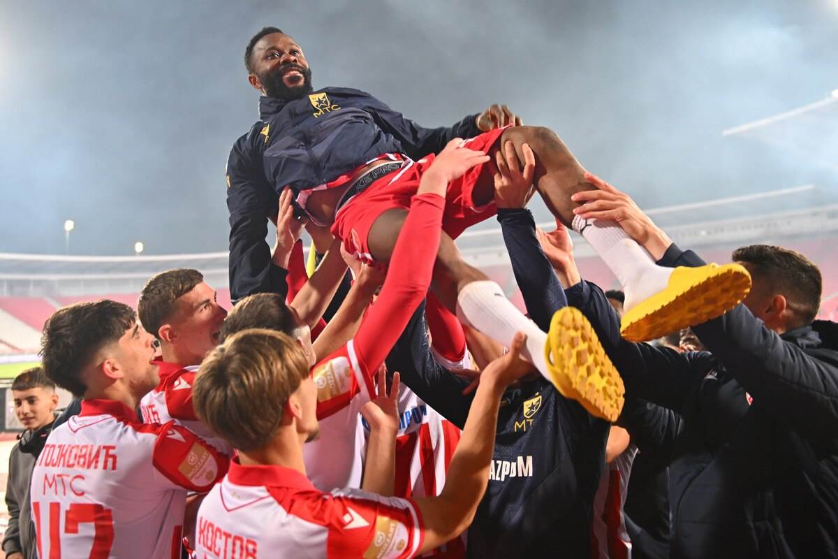  Žerom Brisar sudi utakmicu Crvena zvezda SB 