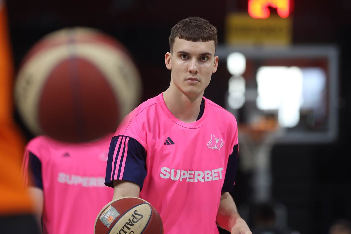  filip jovic iz mege odlazi na univerzitet obern 