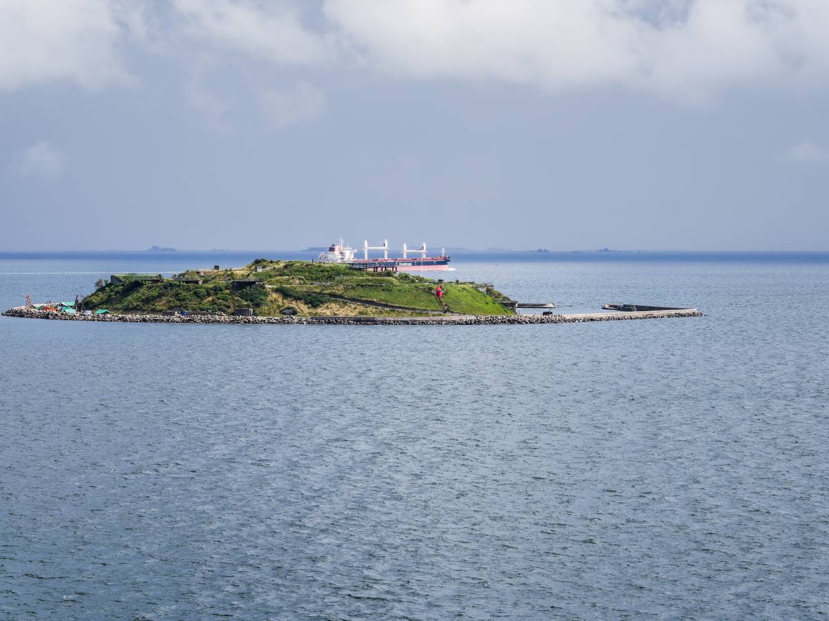  Ostrvo mladih kod Danske 