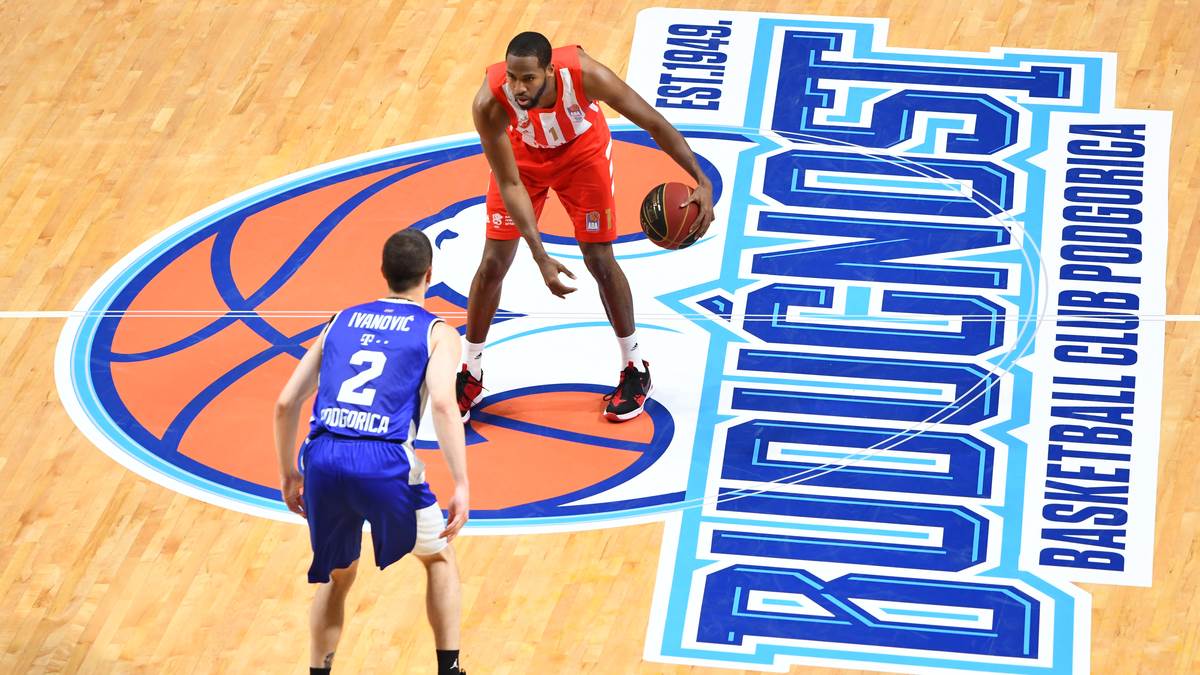  Lengston Hol završio karijeru 