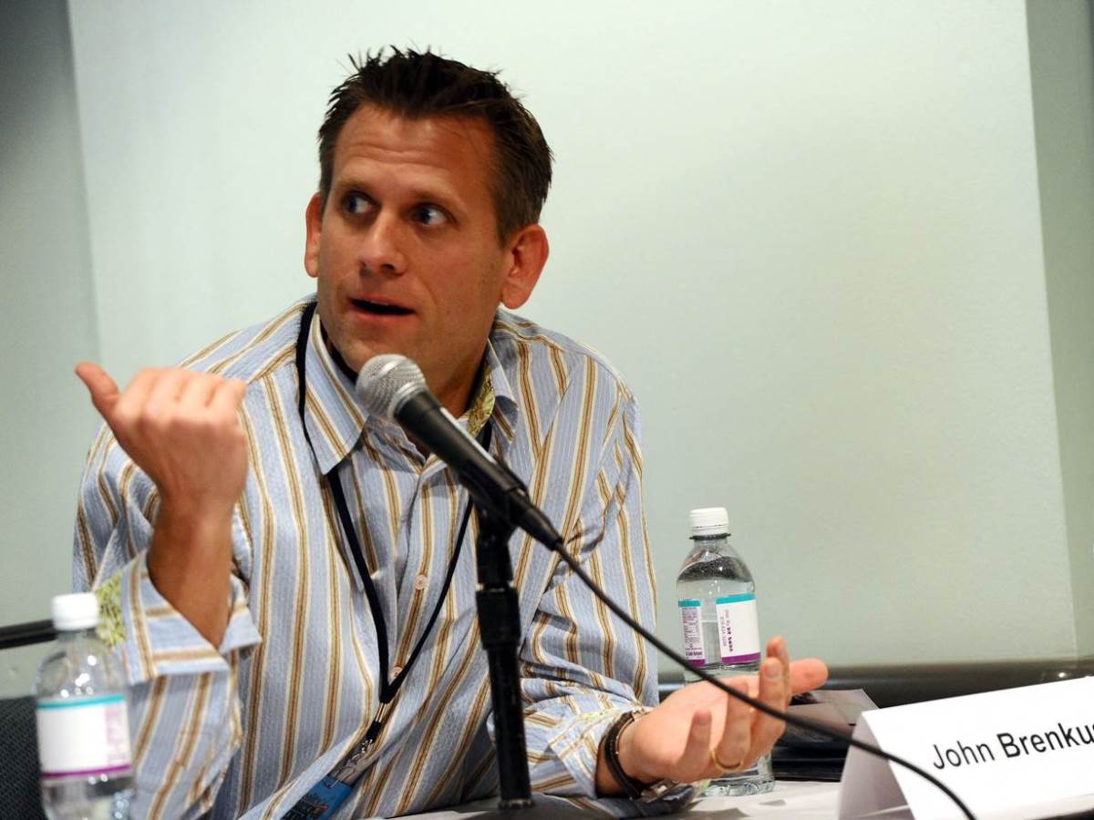  Preminuo Džon Brenkus 