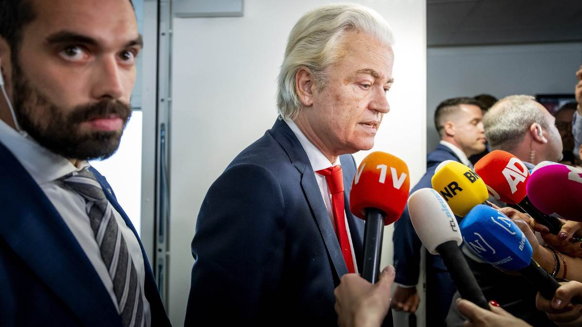 raspala se holandska vlada raspala se holandska vlada