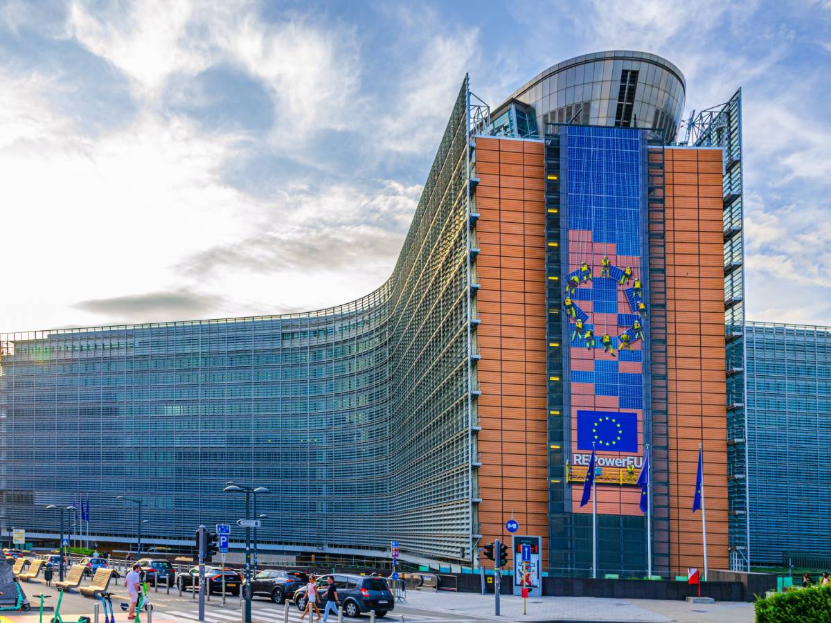  EU za sada odustaje od kontramjera prema SAD-u 