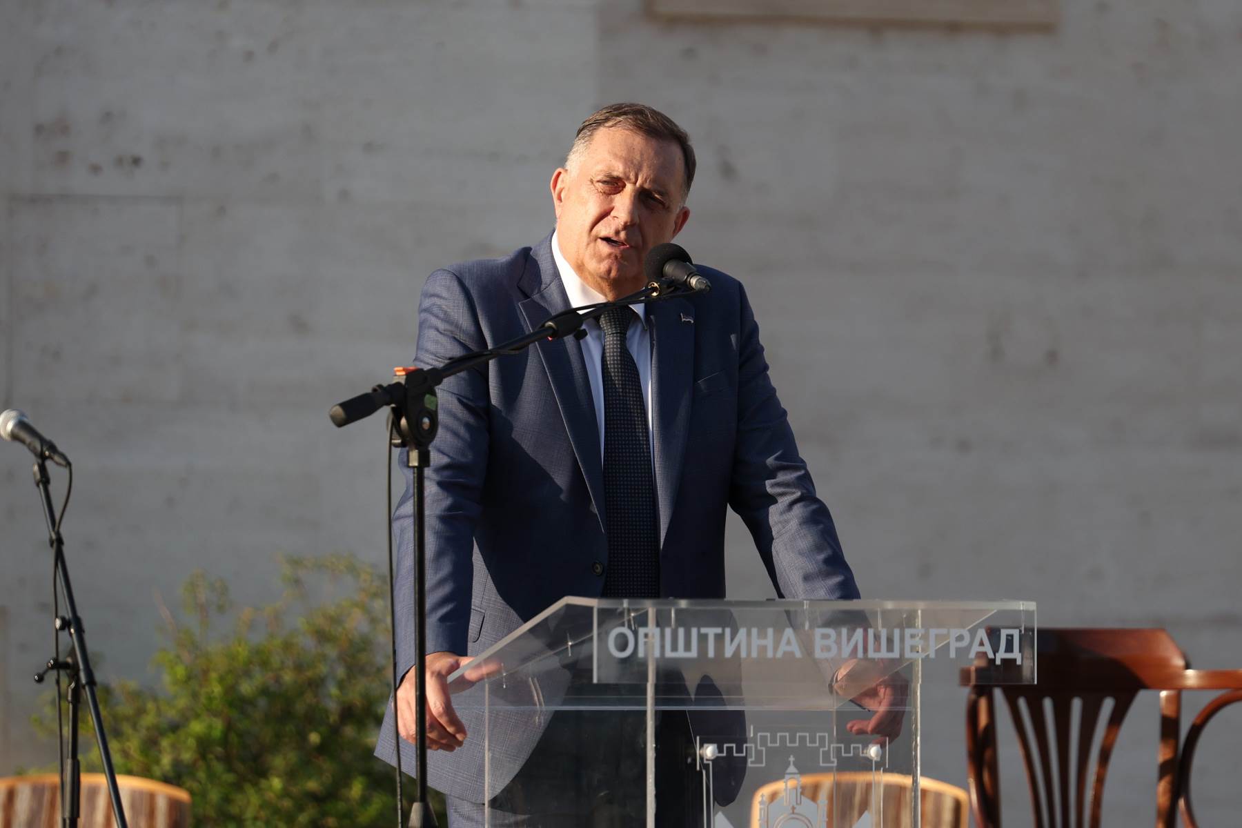 DODIK: UPUTIĆU INFORMACIJU NARODNOJ SKUPŠTINI DA ZAUZME STAV O PITANJU MIGRANATA DODIK: UPUTIĆU INFORMACIJU NARODNOJ SKUPŠTINI DA ZAUZME STAV O PITANJU MIGRANATA