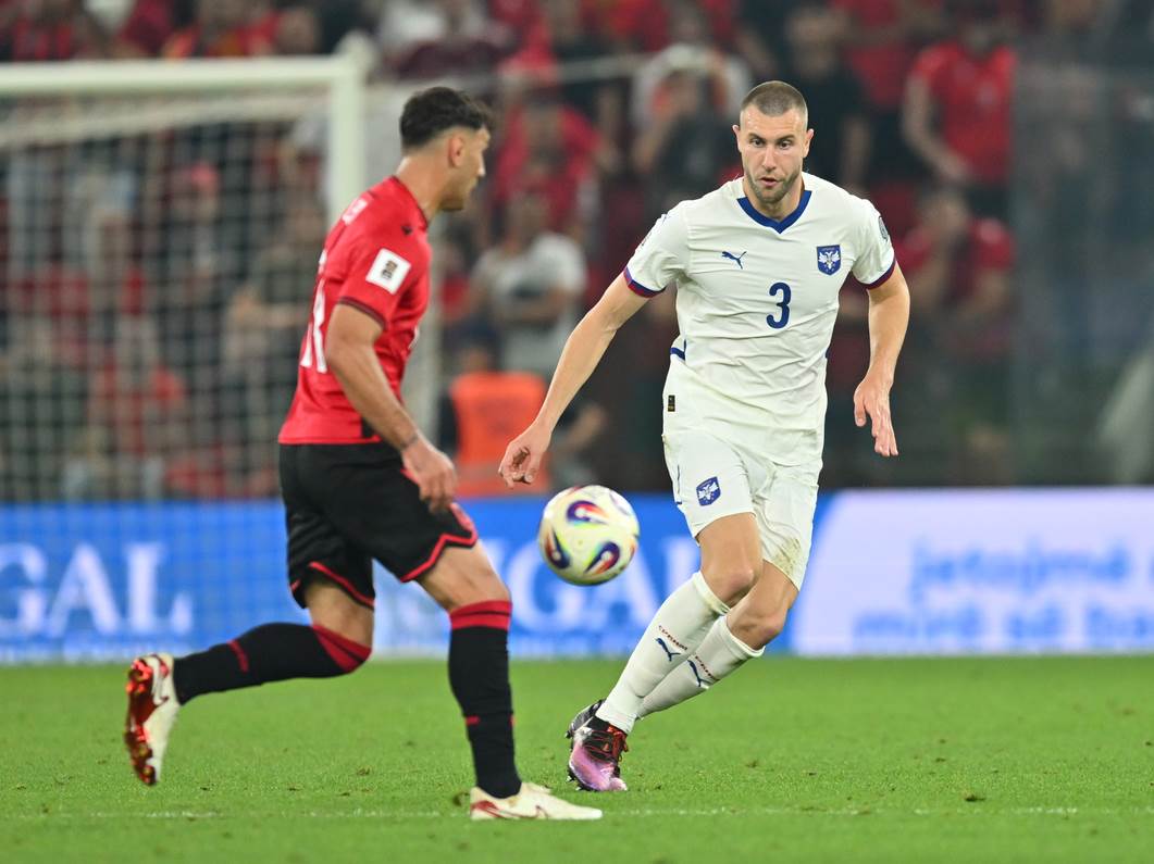  kristal palas dovodi strahinju pavlovica 