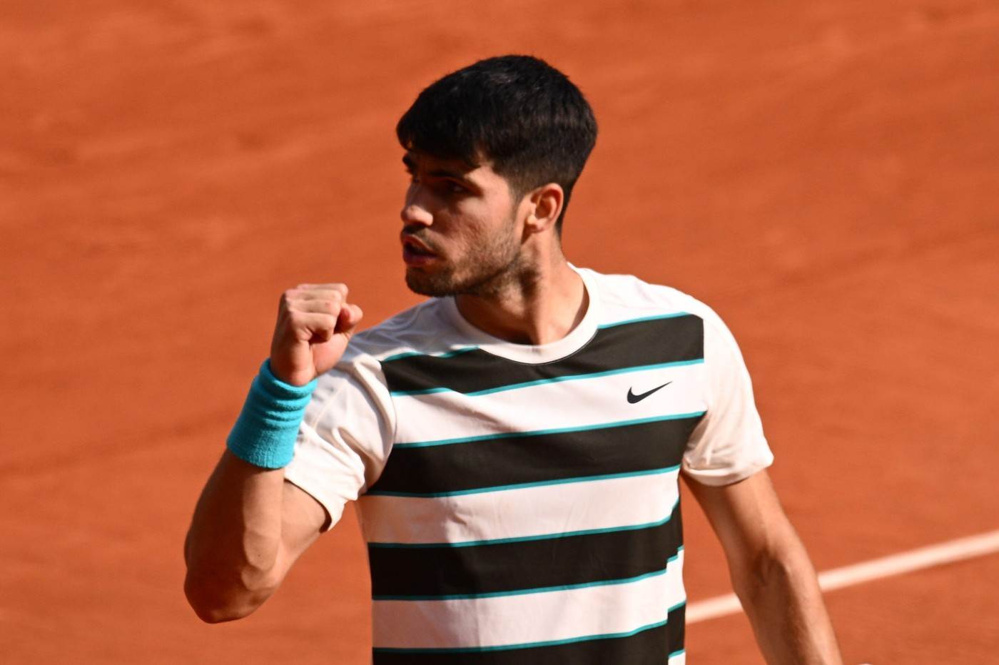  Karlos Alkaraz osvojio Rolan Garos pobijedio Janika Sinera u pet setova  