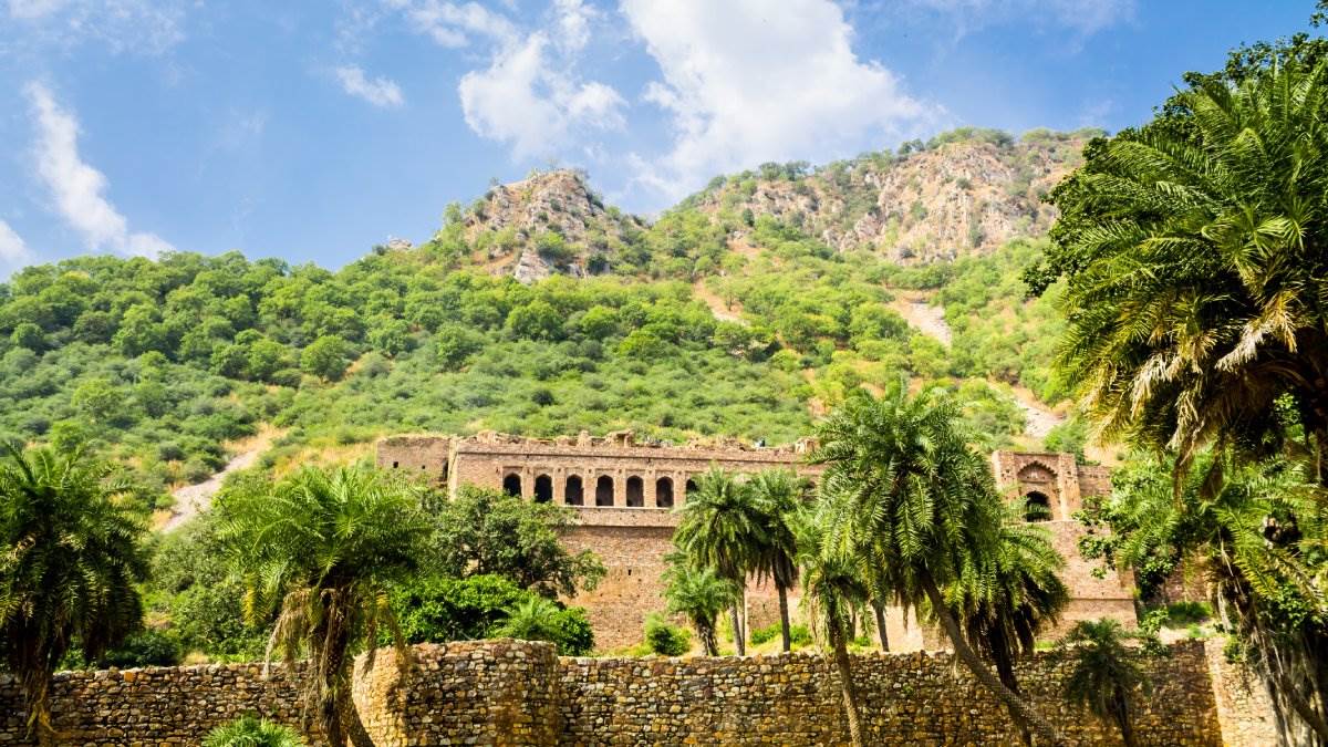  Bhangarh selo u Indiji navodno naseljeno duhovima 