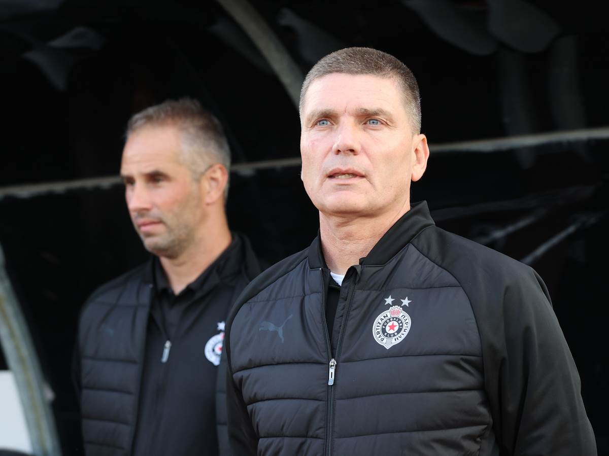  Srđan Blagojević ostaje trener Partizana 