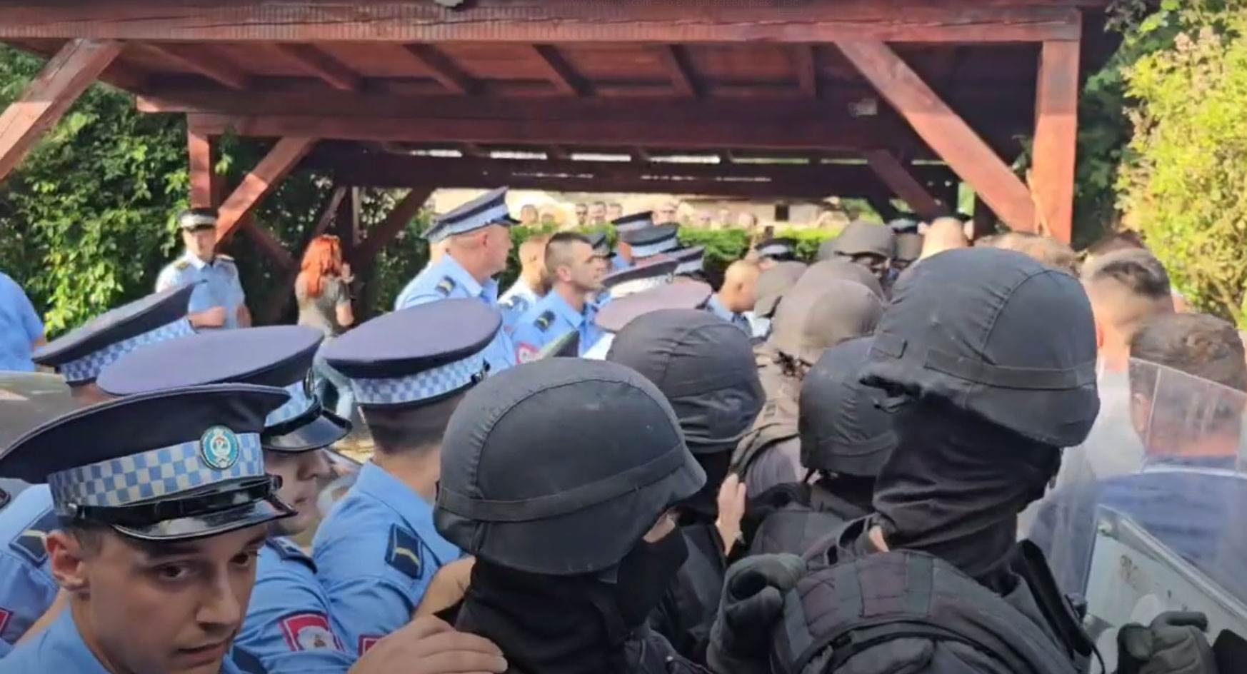  incident u dvorištu milana miličevića u tesliću 