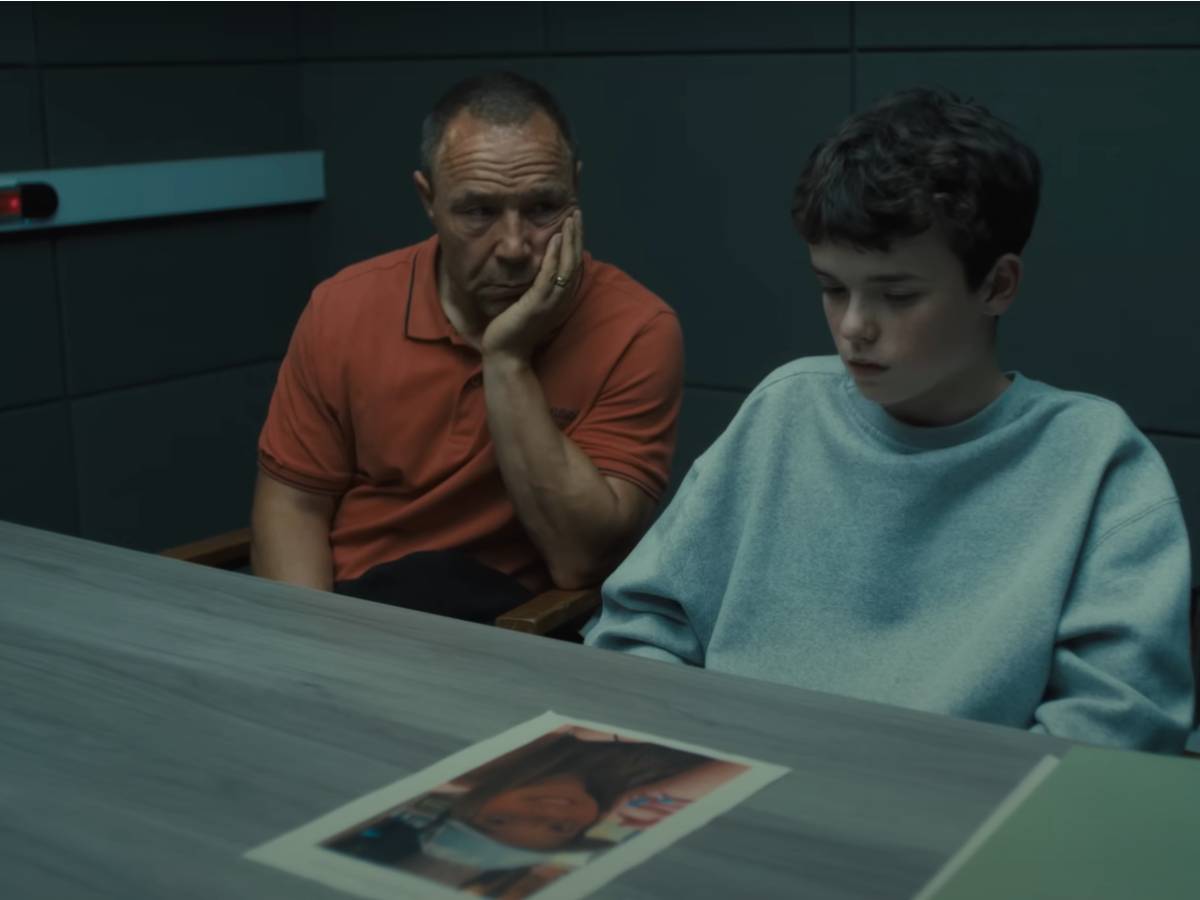  Francuska uvodi seriju Adolescence u obrazovni sistem 