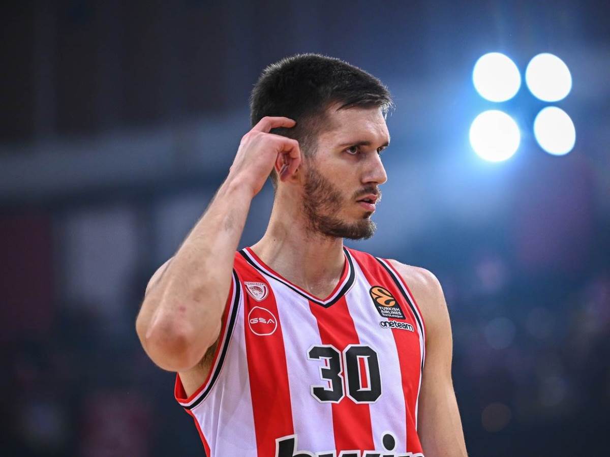  Da li Petrušev ostaje u Crvenoj zvezdi Olimpijakos podigao cijenu  