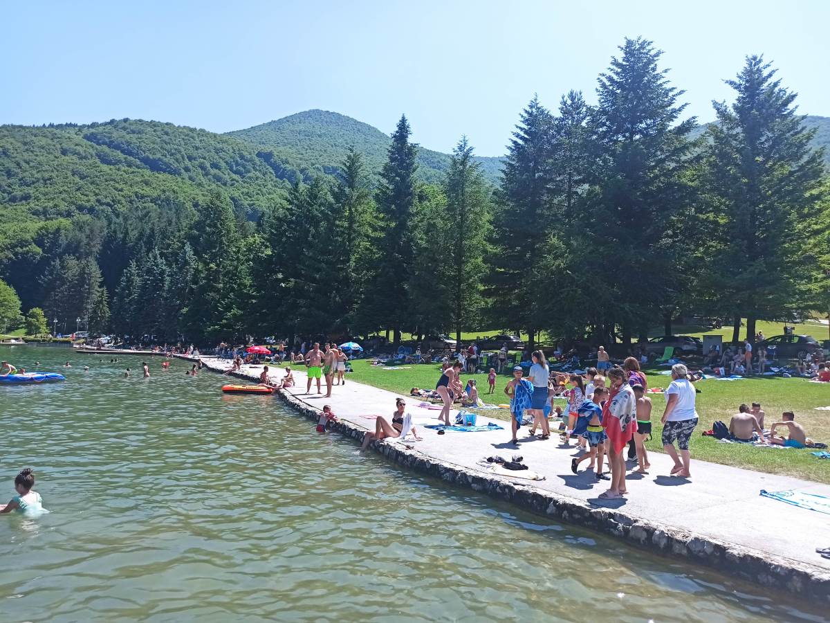 Balkana vrvi od kupača Balkana vrvi od kupača