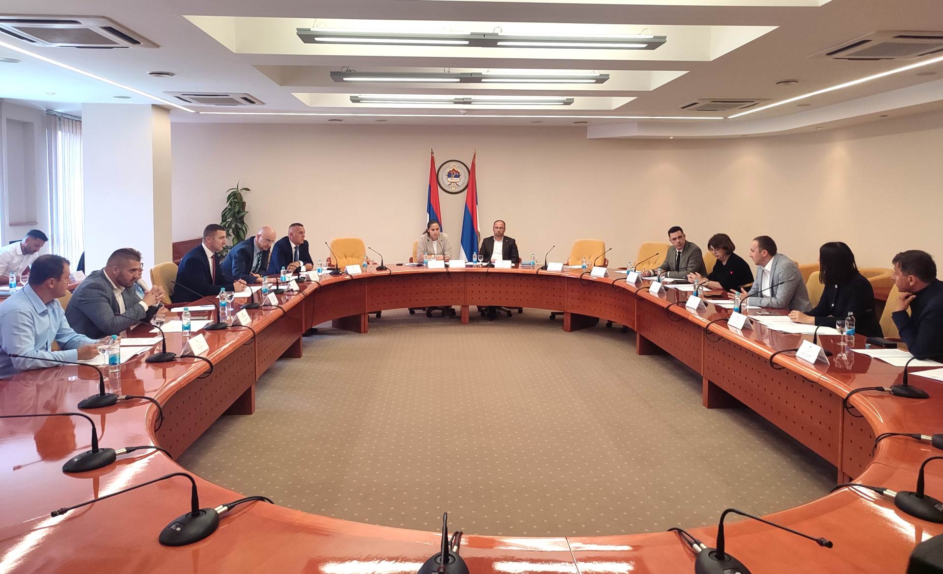 Posebna i redovna sjednica NSRS Posebna i redovna sjednica NSRS