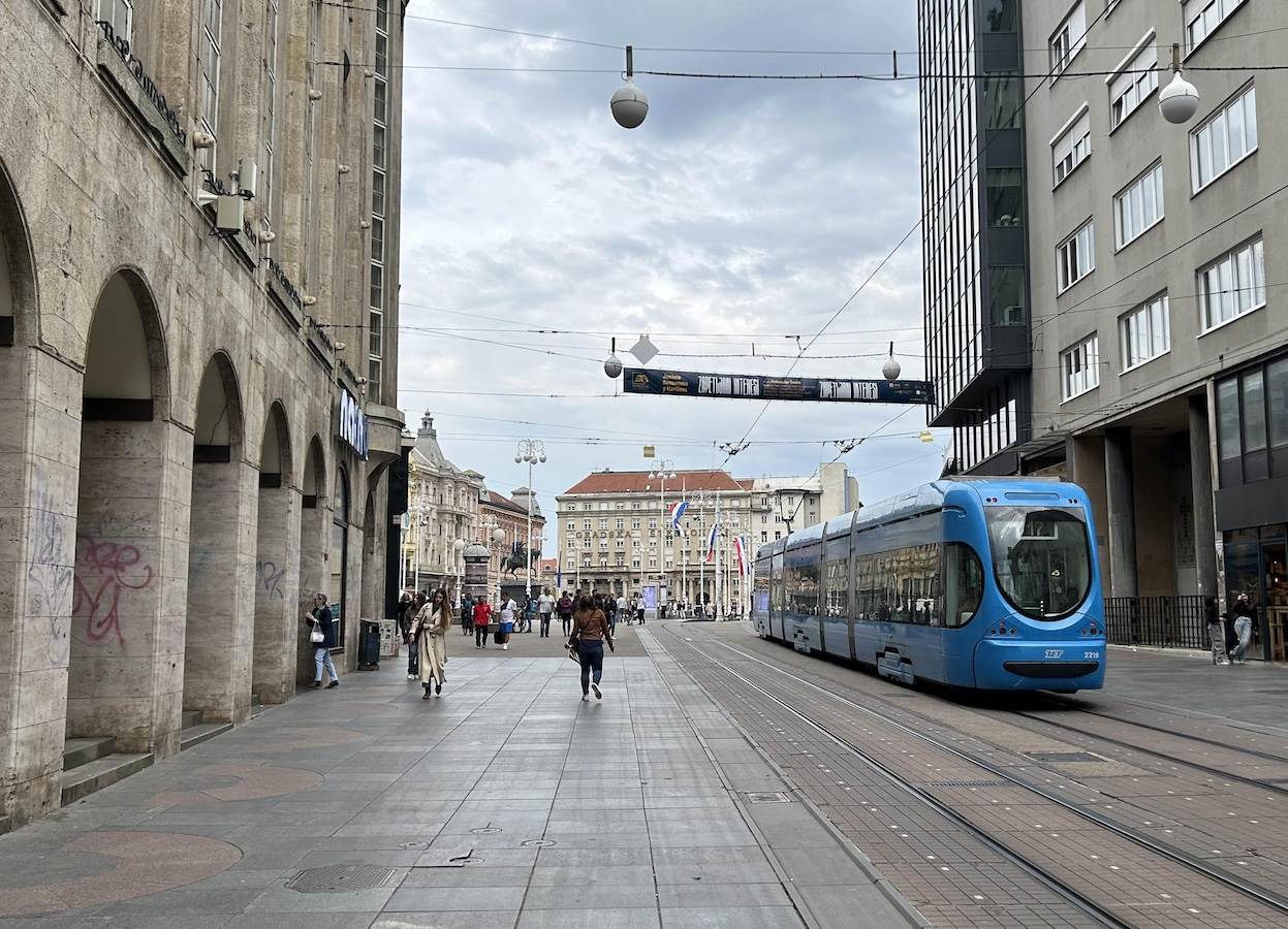 U Zagrebu usred noći ostavili bebu U Zagrebu usred noći ostavili bebu