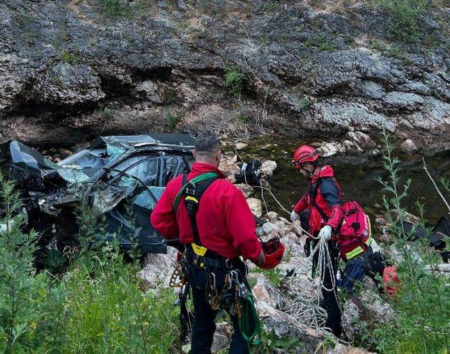  Poznato stanje povrijeđene djevojčice i oca u slijetanju auta u kanjonu Miljacke 