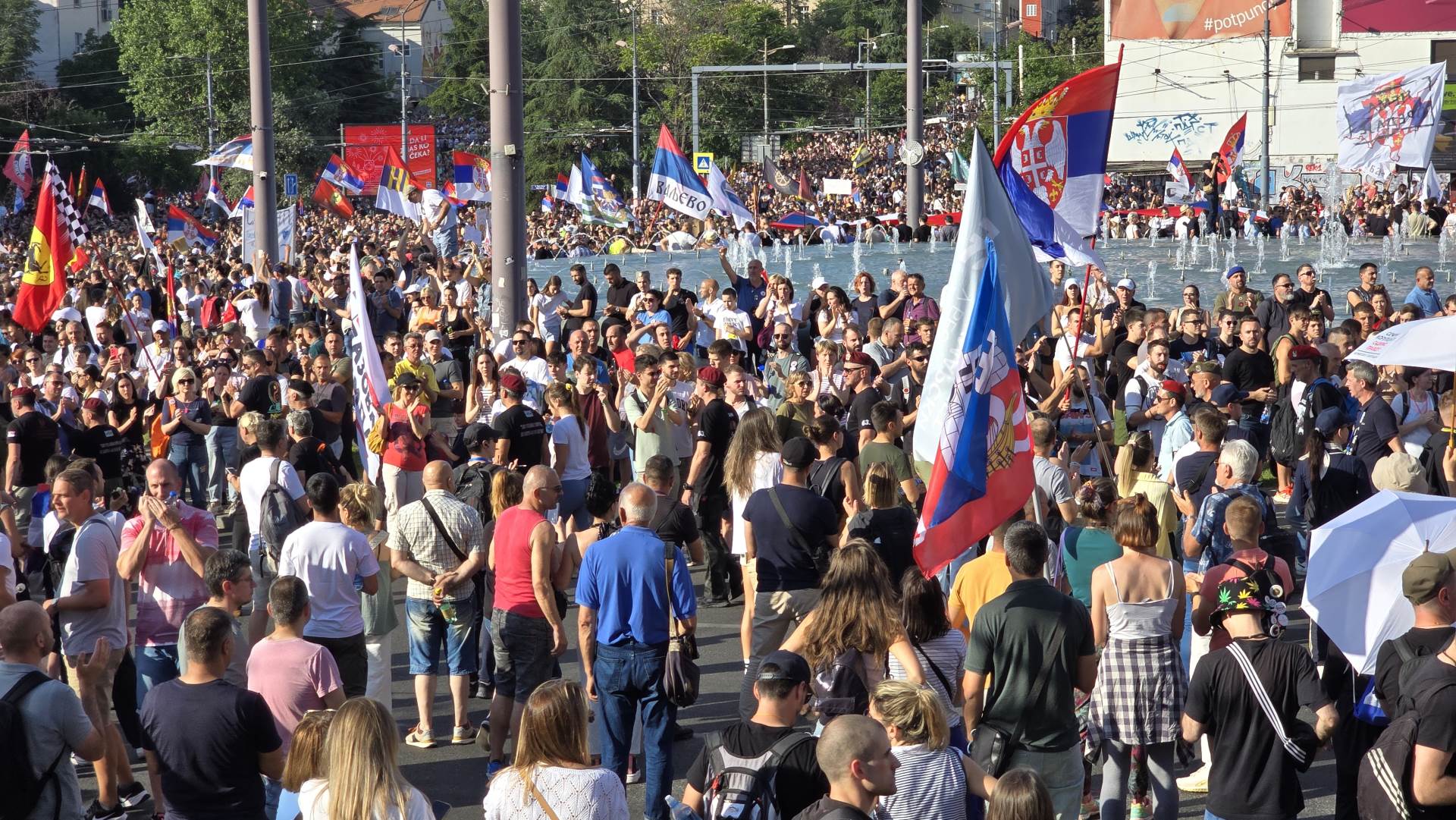  Protesti u 32 opštine srbije 