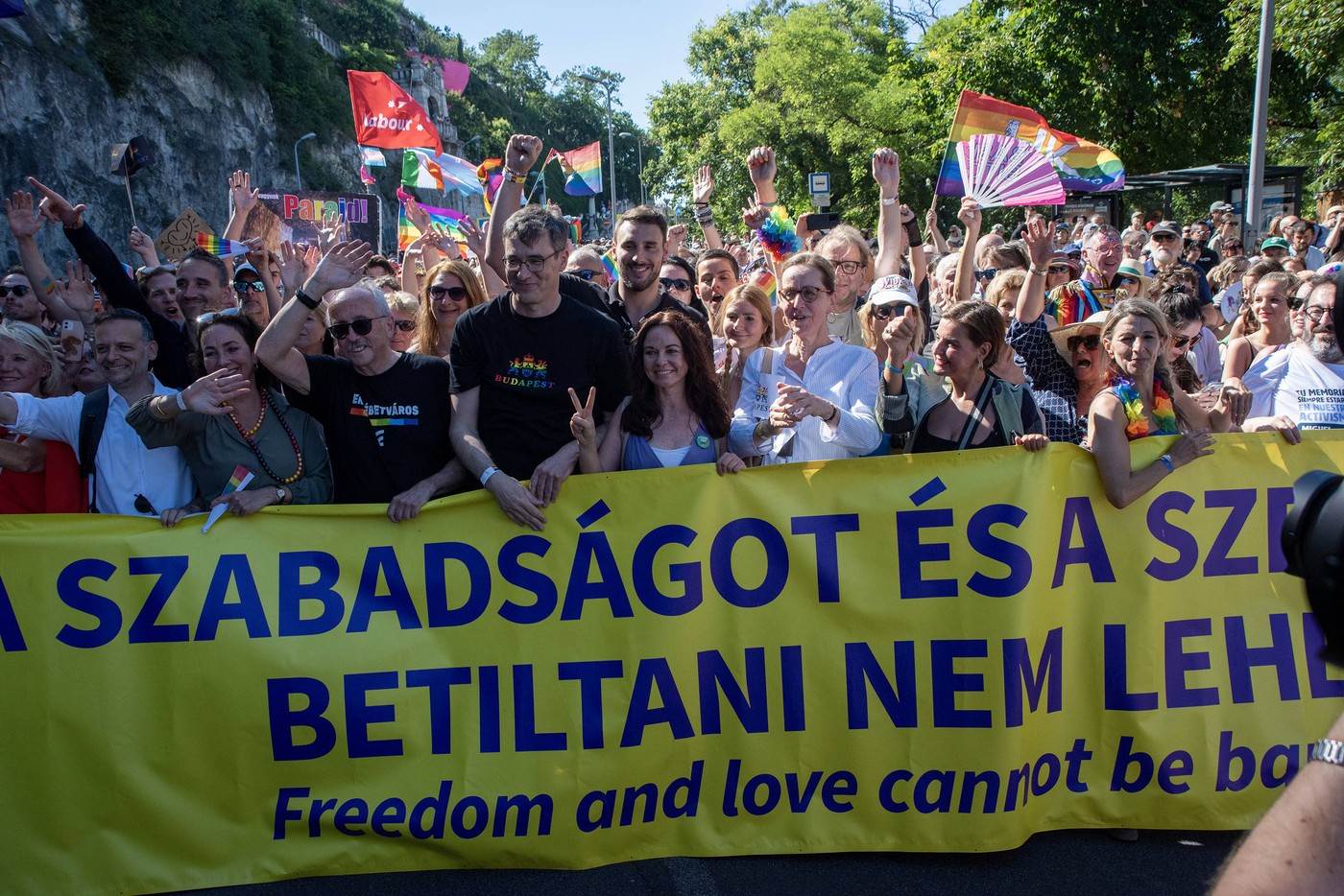  U Budimpešti 100 hiljada ljudi na paradi ponosa 