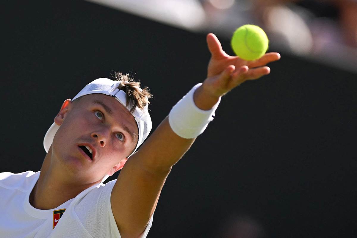  Holger Rune pokušao da muva Veroniku Kudermetovu 