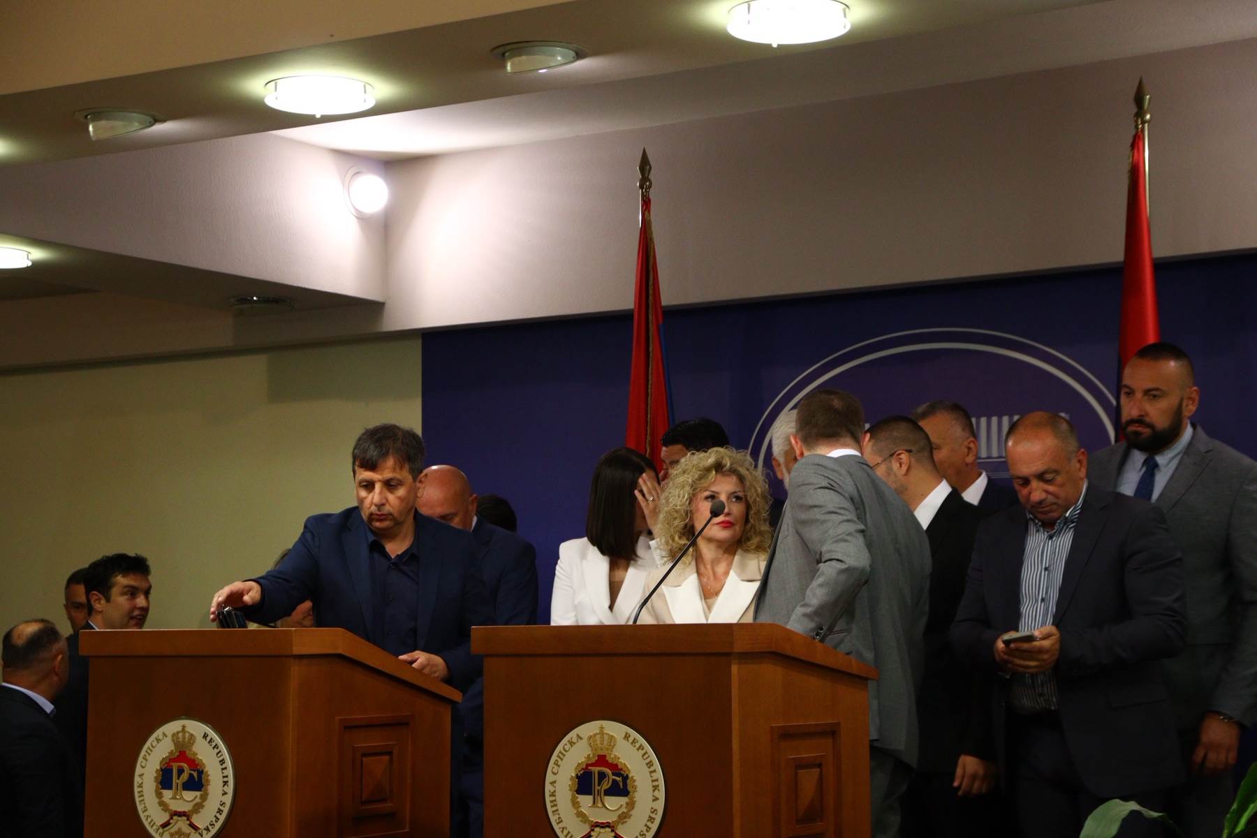  Reakcije opozicije u NSRS 