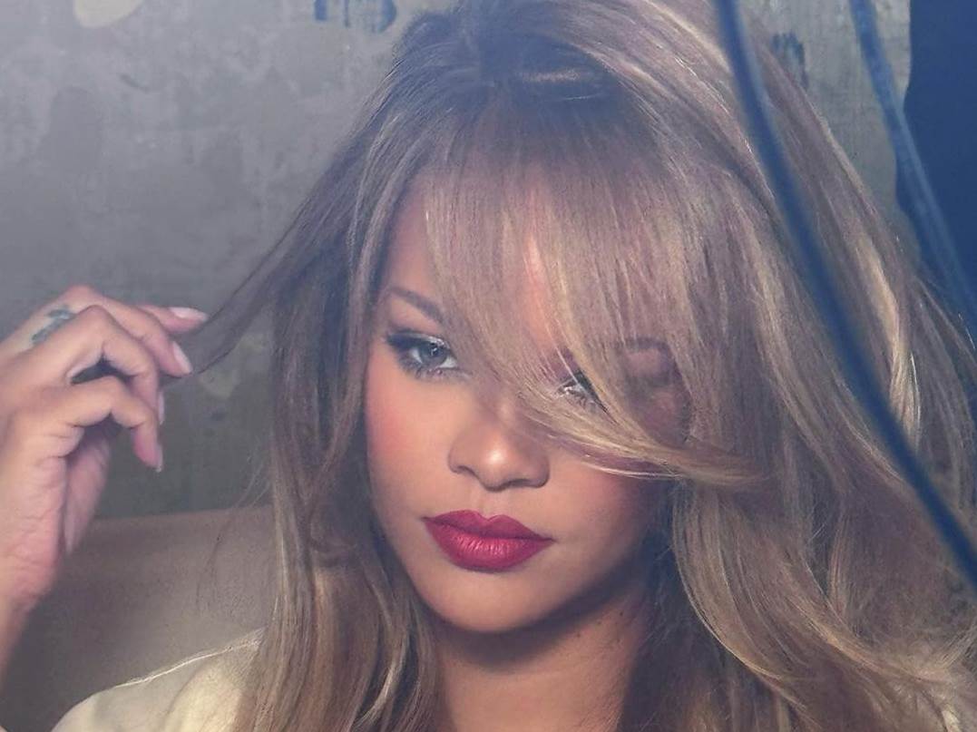  Rijana na naslovnici sa kćerkom 