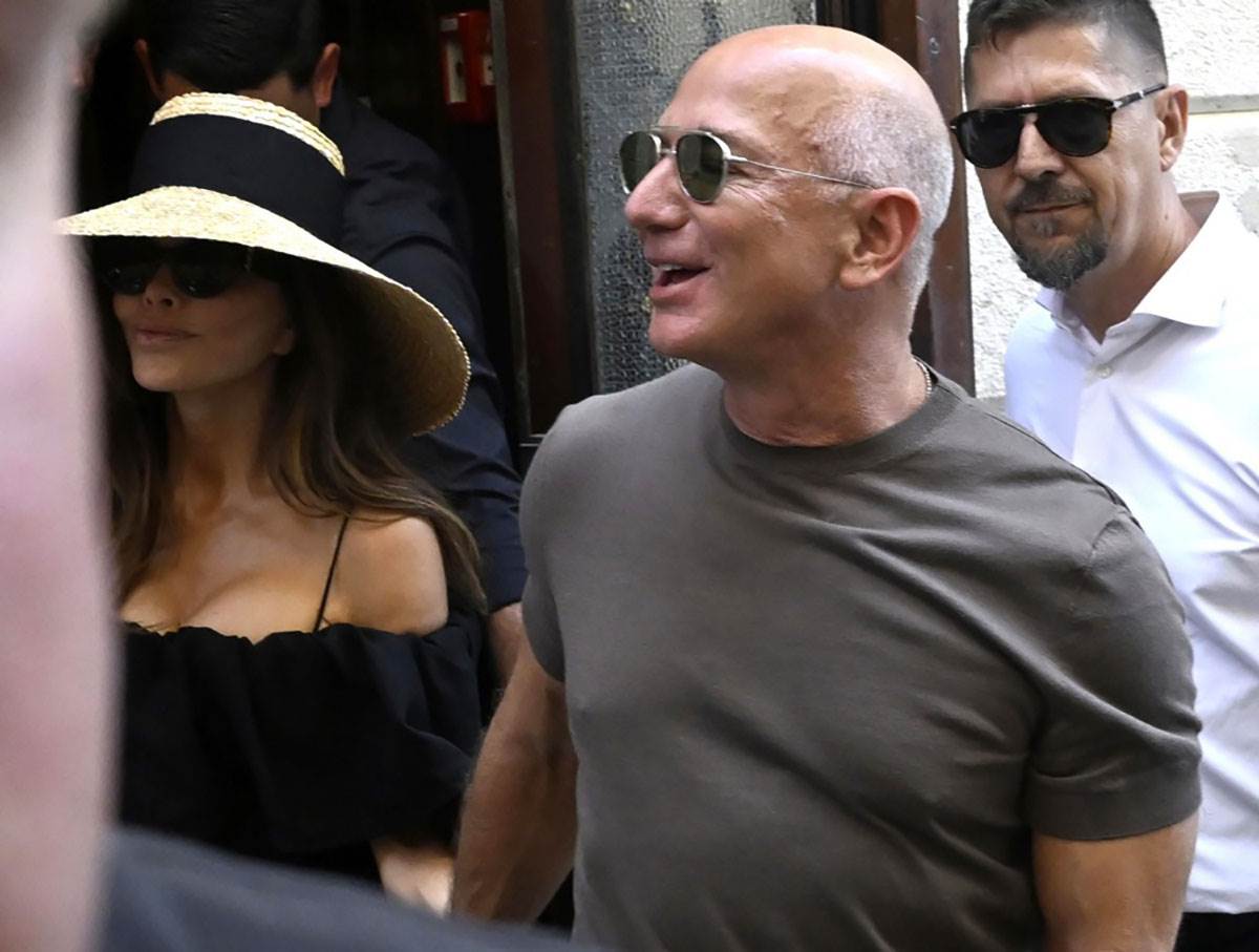  džef bezos i loren sančez na ibici 