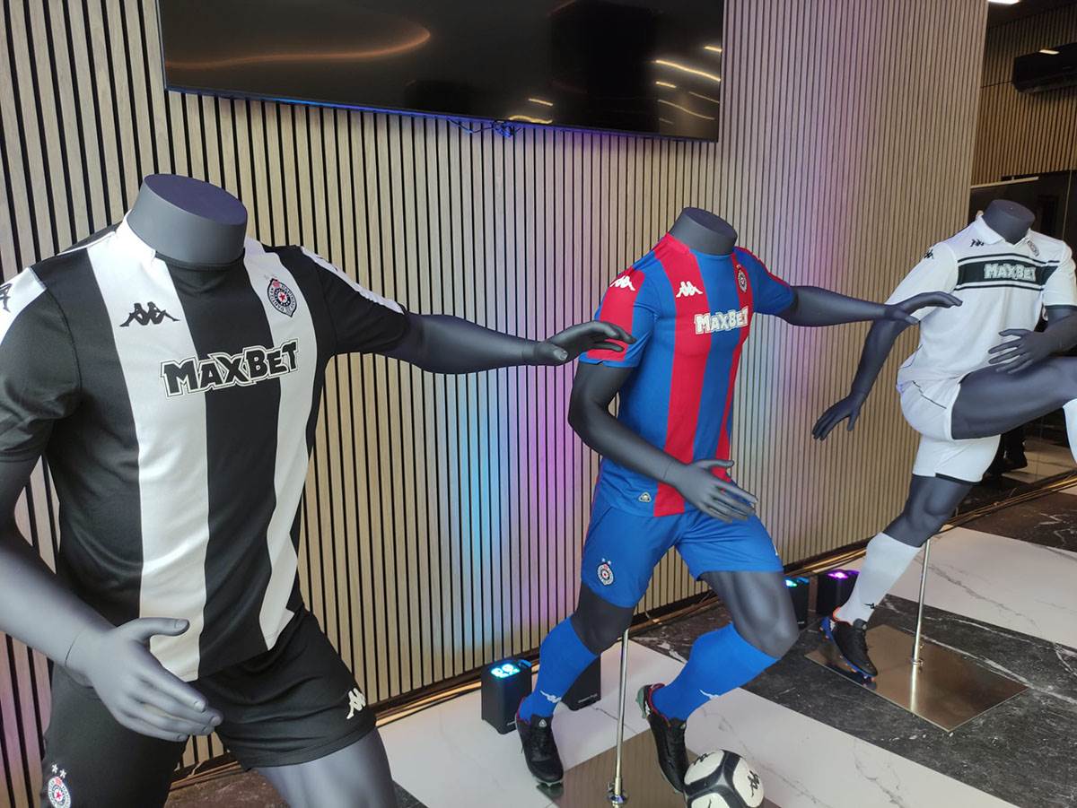 Partizan predstavio nove dresove Partizan predstavio nove dresove