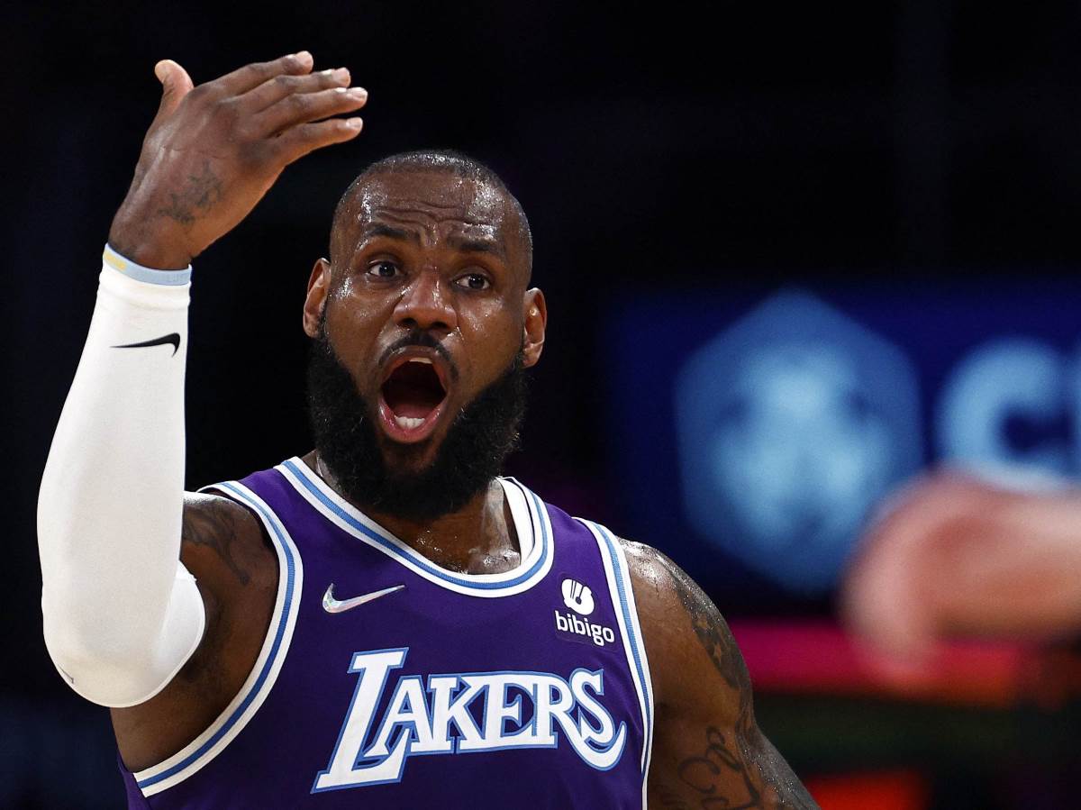  Lebron Džejms nije dobio u Lejkersima novi ugovor 