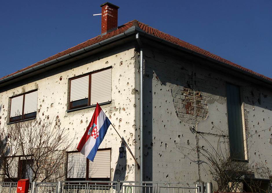  Hrvati hapse nevine Srbe 