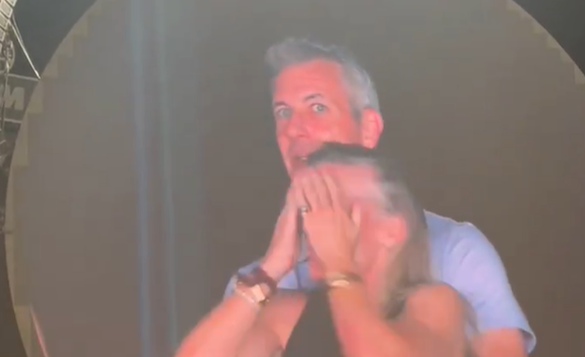 Endi Bajron na koncertu Coldplay sa ljubavnicom Endi Bajron na koncertu Coldplay sa ljubavnicom