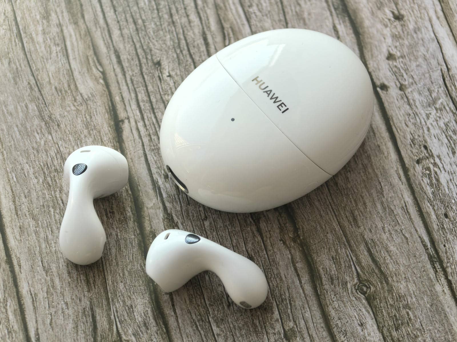 recenzija slušalica Huawei FreeBuds 6 recenzija slušalica Huawei FreeBuds 6