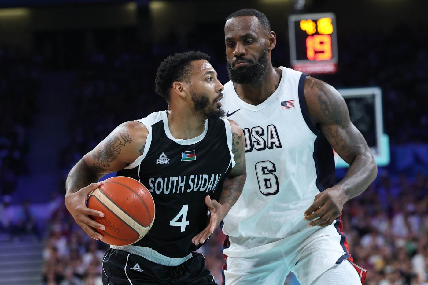  Karlik Džouns tetovaža sa Lebronom 