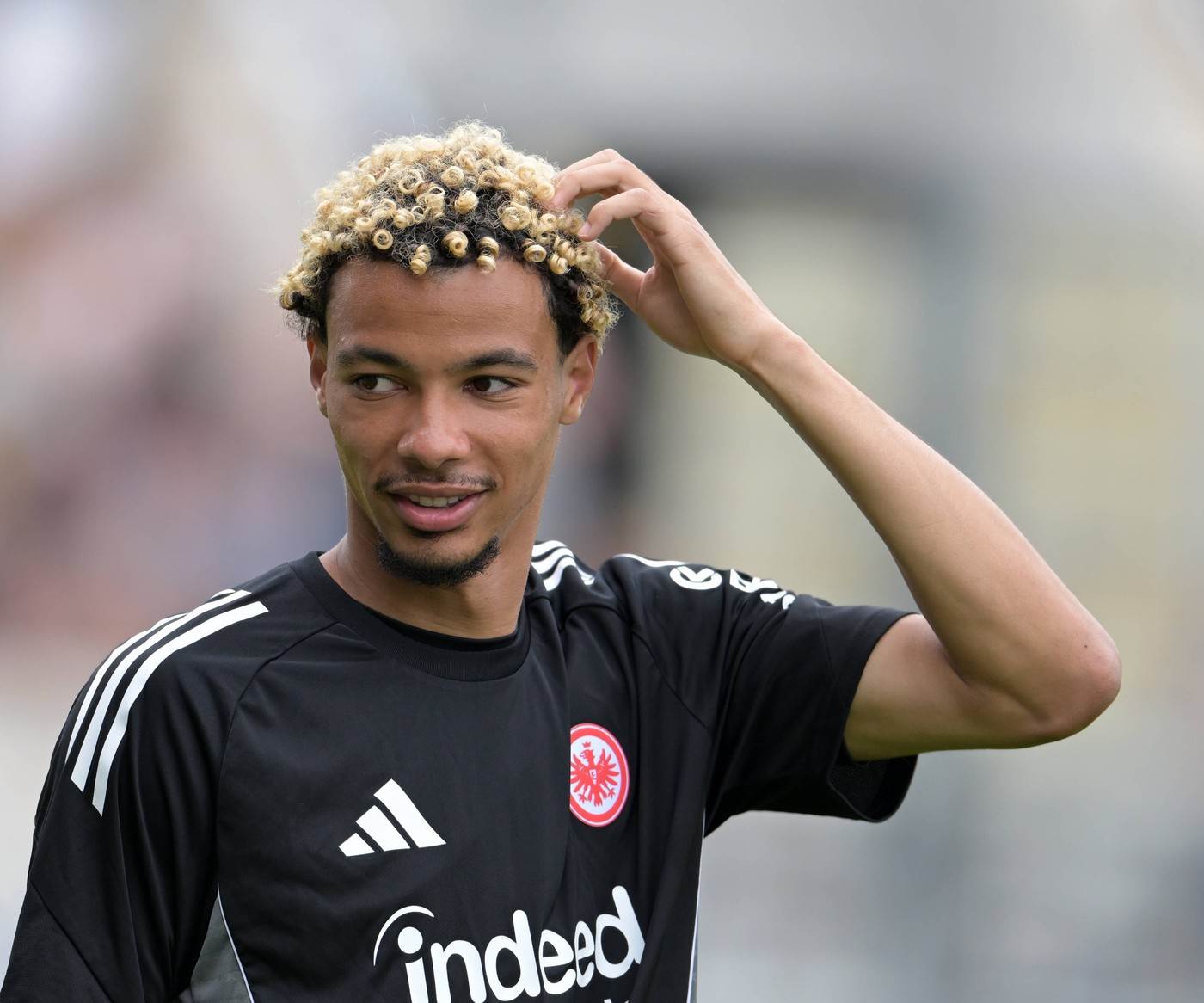  ajntraht poceo sa jovicem pa zaradio 406 miliona 