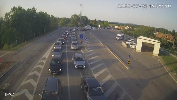  Gužve na granicama sa Hrvatskom 