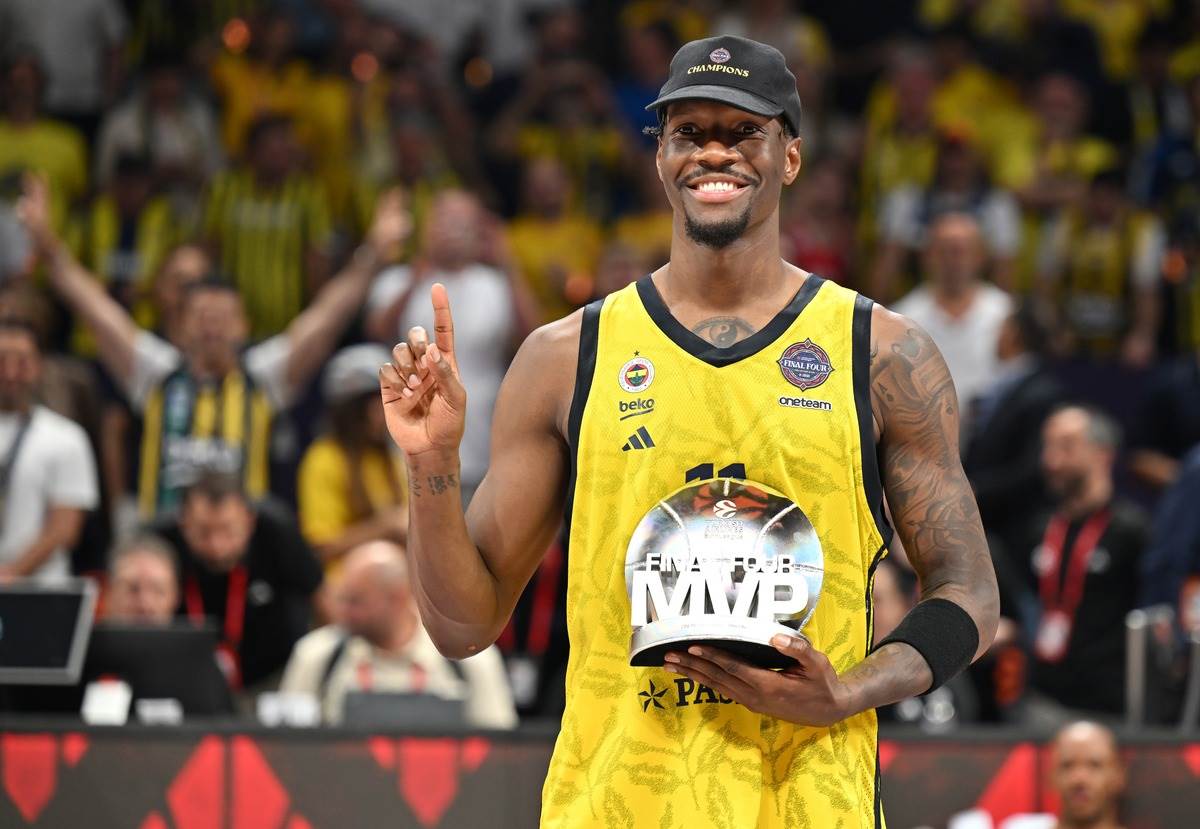  Najdžel Hejs-Dejvis najplaćeniji igrač Evrolige poslije Micića 