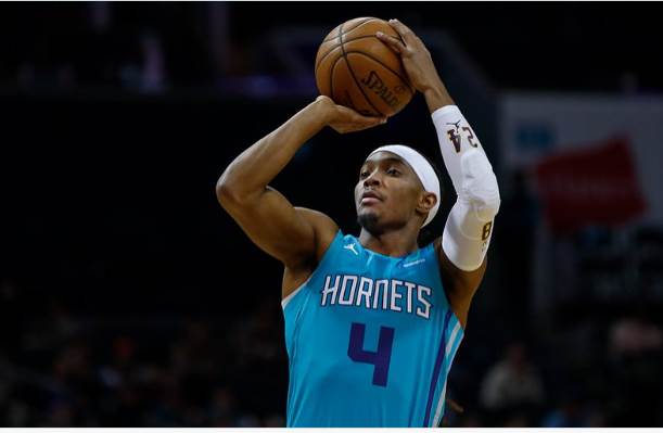  devonte grejem u crvenoj zvezdi 