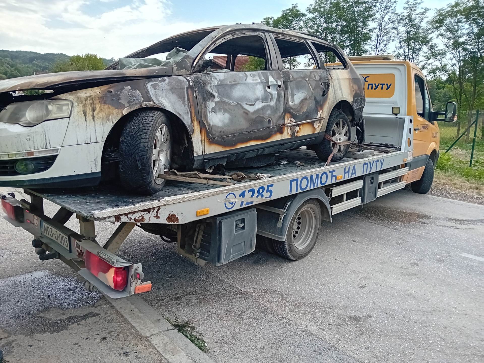  Tužilaštvo istražuje požar na vozilu poslanika Hurtića 