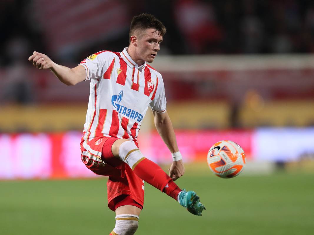  Nikola Stanković novi je fudbaler Crvene zvezde 