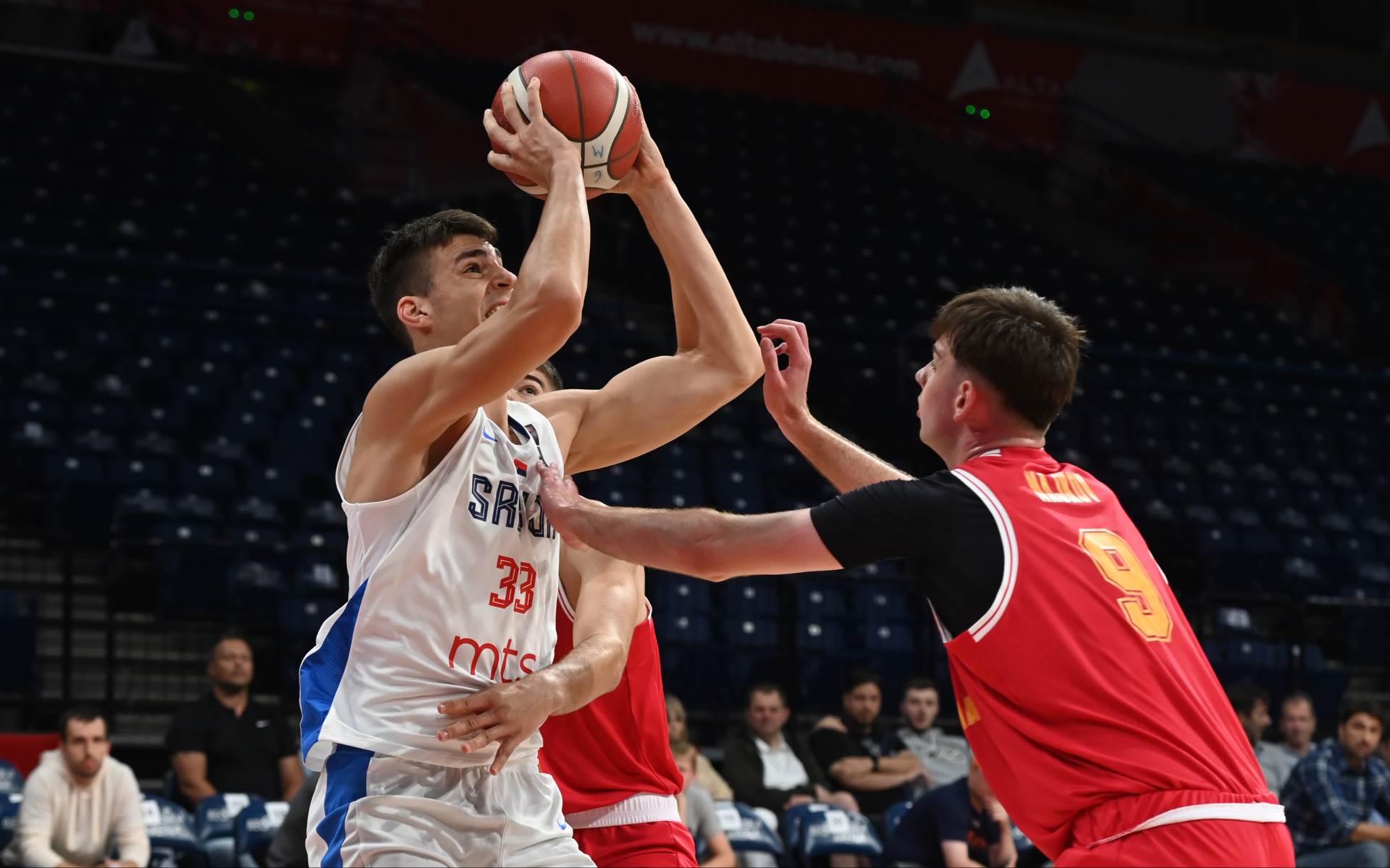  Mladi košarkaši Srbije ubjedljivo pobijedili Sjevernu Makedoniju 