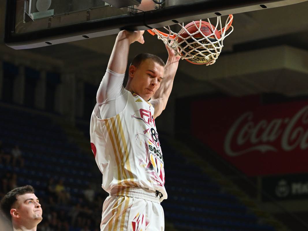  Filip Barna kažnjen zbog tri prsta 